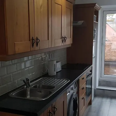 Ardara Town Centre 2 Bed * ドネゴール