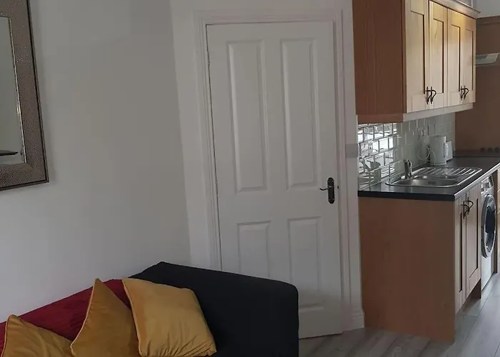 Ardara Town Centre 2 Bed